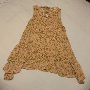 Dottie Couture pink/cream tunic style top size Small.